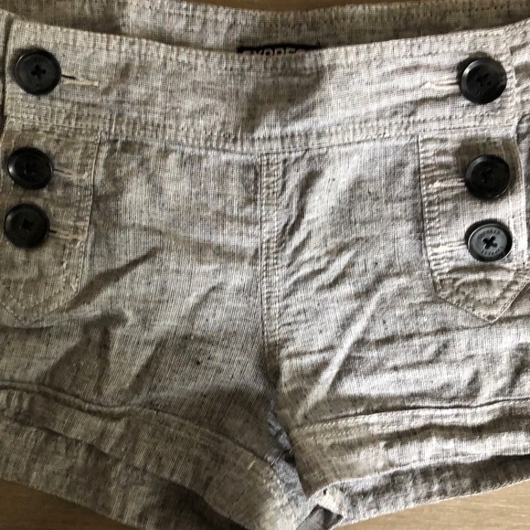 Linen Shorts - Picture 2 of 6